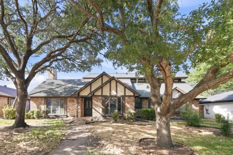 2865 Meadowbrook Drive