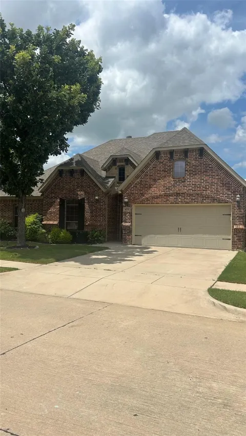433 Chisholm Trail