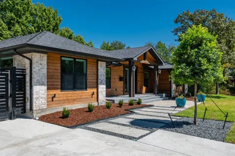 6331 Linden Lane