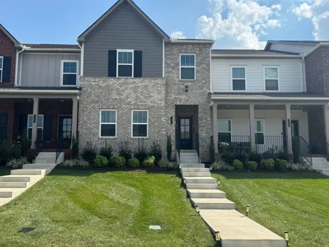 1421 Knox Ln