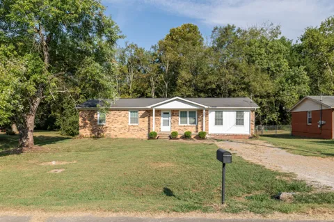 1339 Meadowbrook Dr