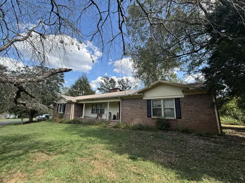735 Hickory Dr