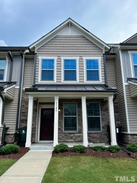 1126 Metropolitan Drive