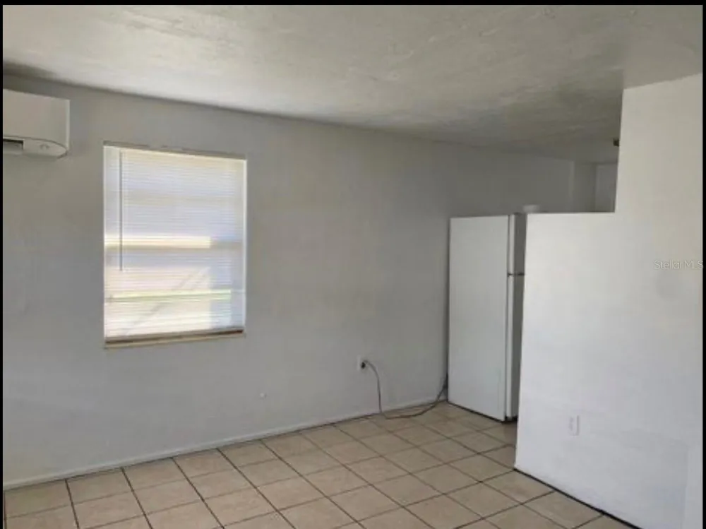 2305 MANGO AVENUE Sarasota, FL 34234