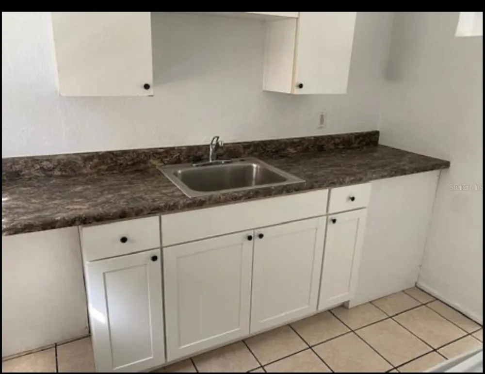 2305 MANGO AVENUE Sarasota, FL 34234