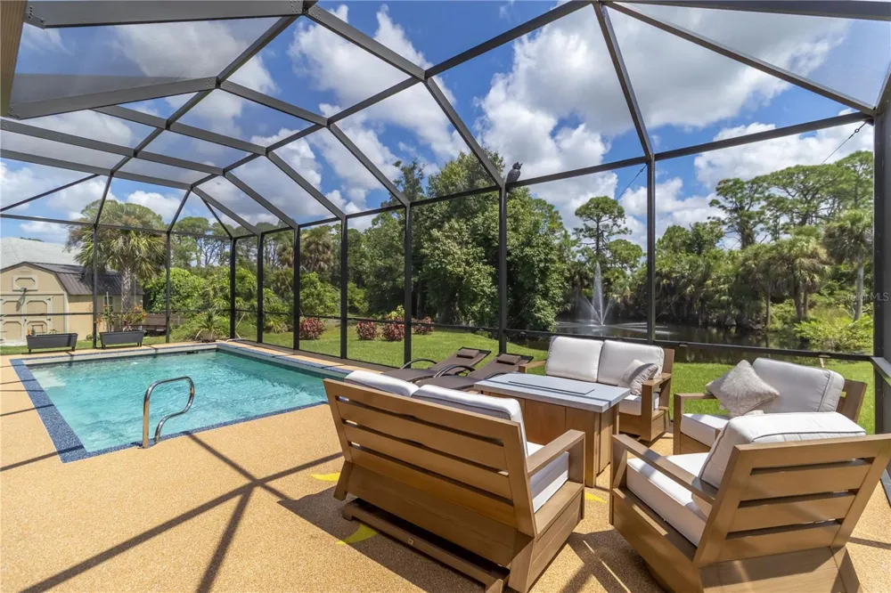 1991 HEASLEY Englewood, FL 34223