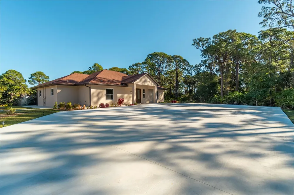 1991 HEASLEY Englewood, FL 34223