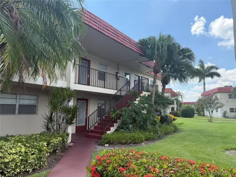 32 Abbey Lane #207