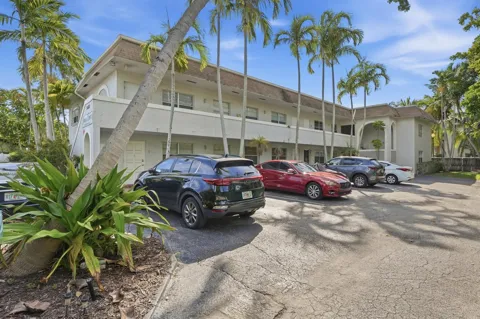 3421 NE 15th Avenue #9