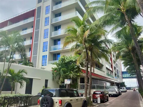 777 Ocean Dr #S304