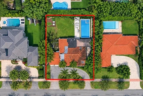 421 Luenga Ave