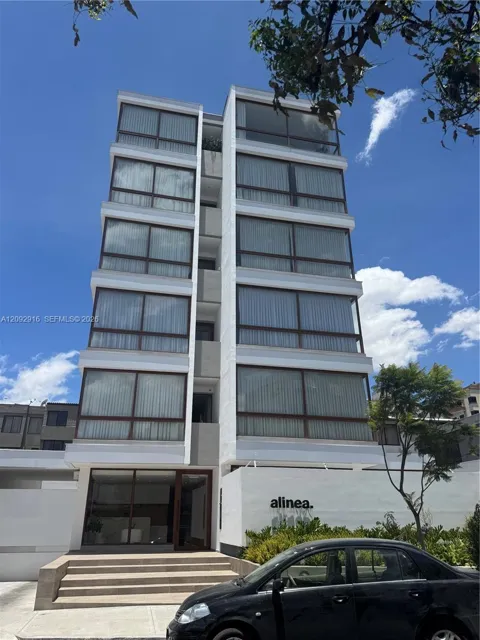 178 Calle Voz Andes y San Francisco #403