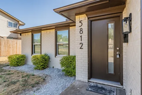5812 Regatta Circle