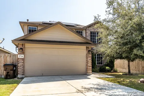 2714 Lake Horizon