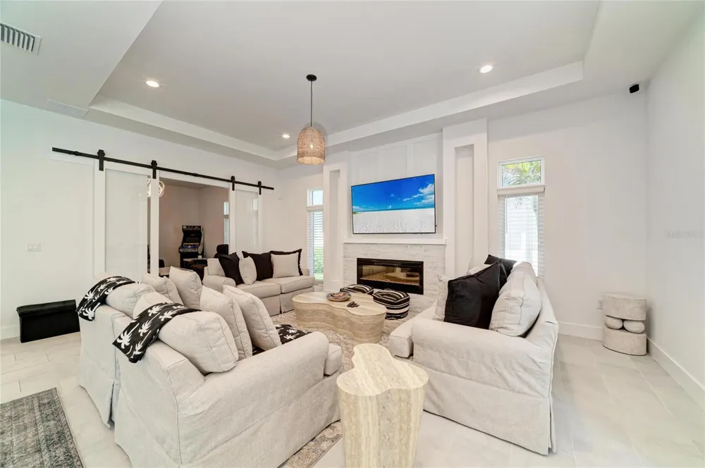 5935 CAT CLAW LANE Bradenton, FL 34210