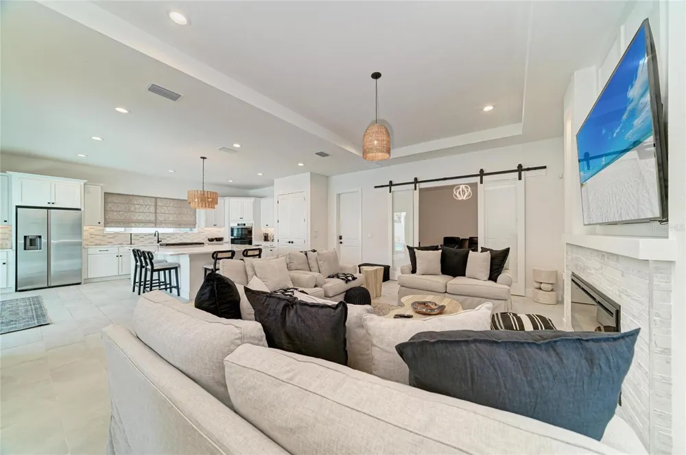 5935 CAT CLAW LANE Bradenton, FL 34210