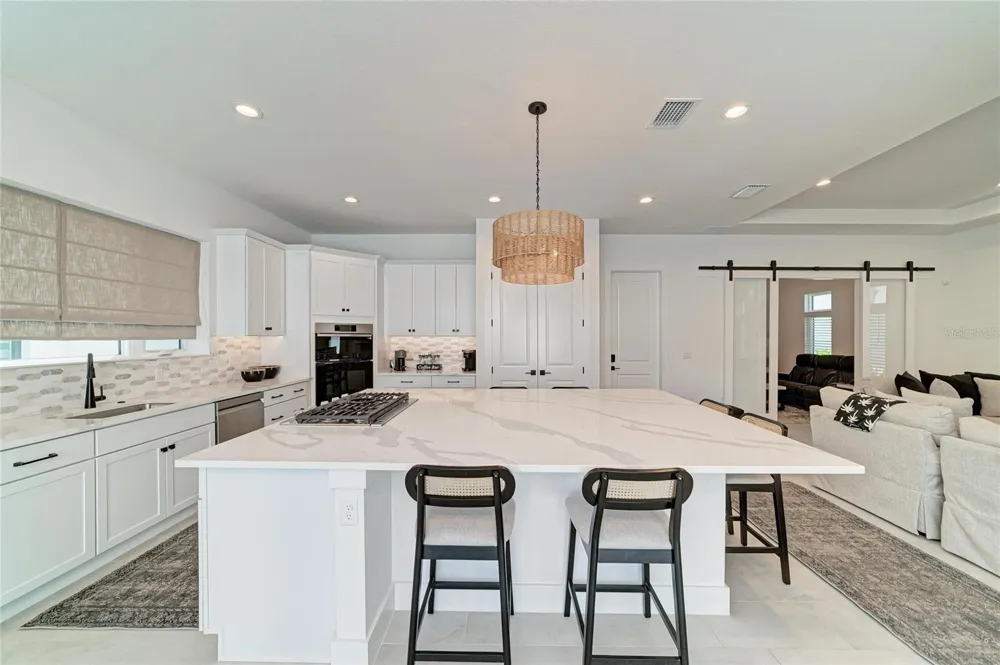 5935 CAT CLAW LANE Bradenton, FL 34210