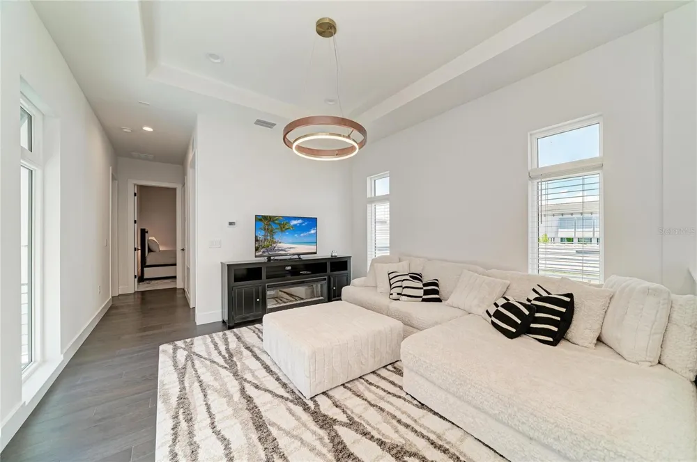 5935 CAT CLAW LANE Bradenton, FL 34210