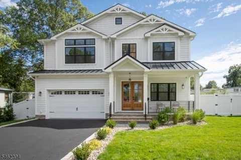 31 Butler Pkwy