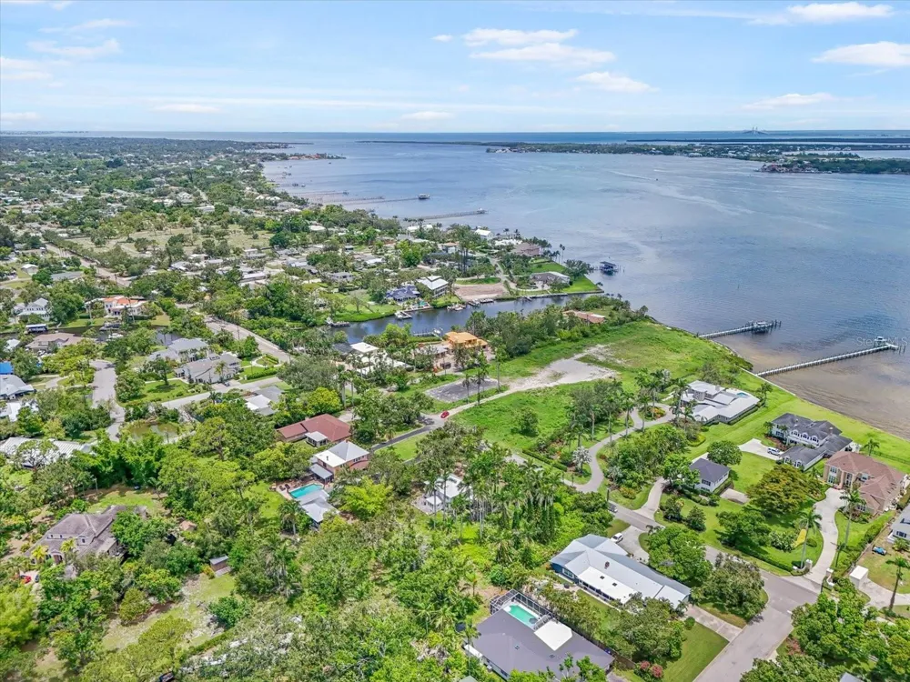 3601 RIVERVIEW BOULEVARD Bradenton, FL 34205