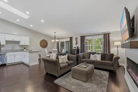 4240 Boulder Ridge Point