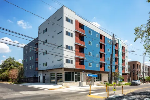 1309 Chicon Street #401