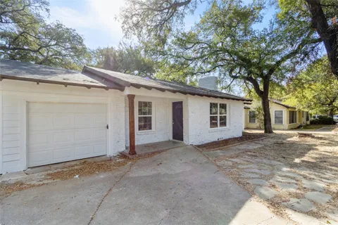 2029 Lynnhaven Road