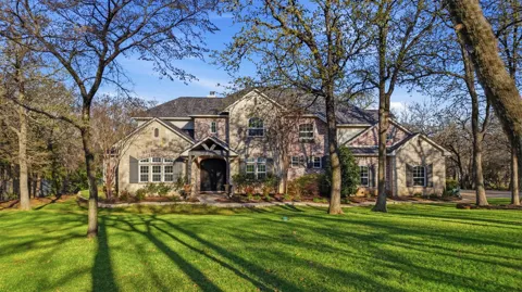 9651 Yellow Rose Lane