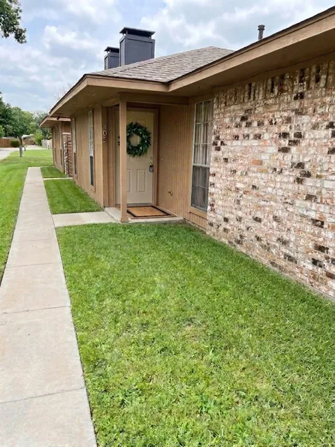 405 Gatewood Road