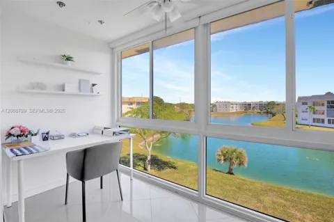 8400 Sunrise Lakes Blvd #312