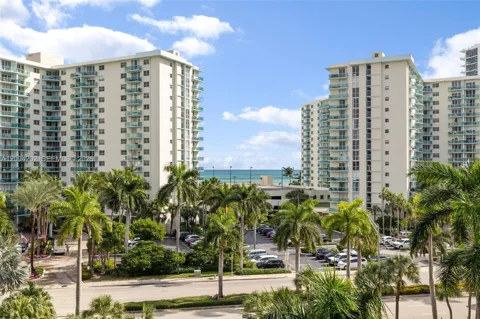 3800 S Ocean Dr #516
