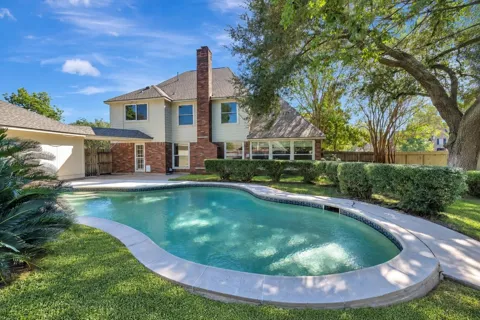 15403 Willow Shores Drive
