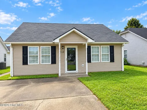 114 Old Oak Drive