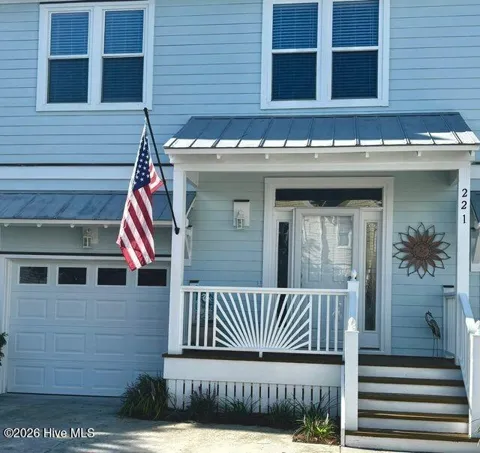 221 River Gate Lane