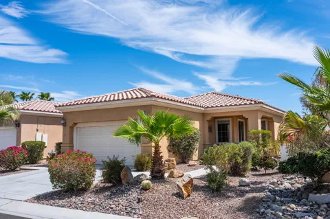 41360 Calle Pampas