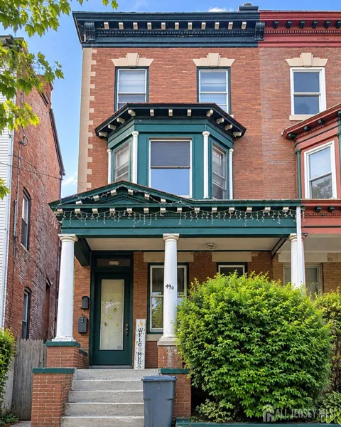 490 W State Street #1