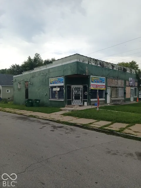 437 W 26th Street W