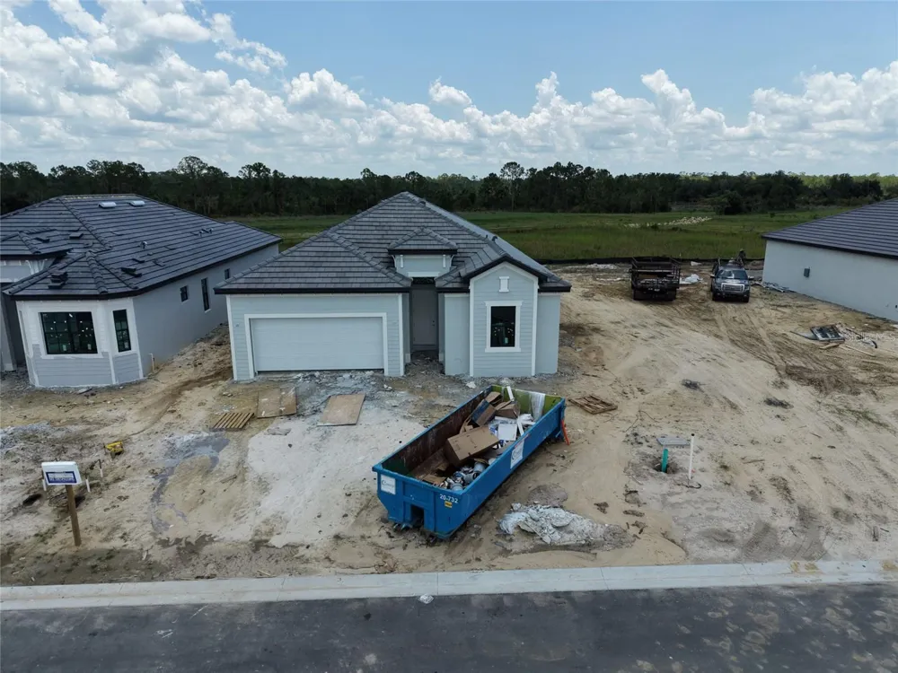 7165 INLET ISLES COURT Lakewood Ranch, FL 34211