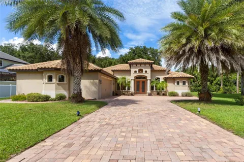9 RIVER OAKS WAY