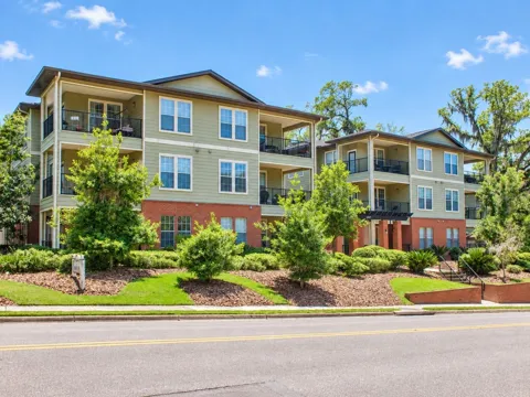 1257 SW 9TH ROAD #206