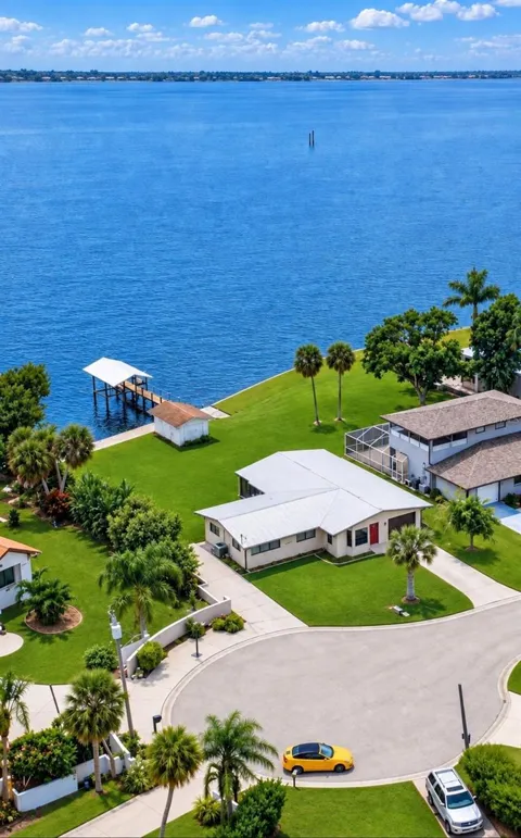104 NORTHSHORE TERRACE