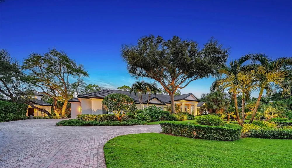 324 OSPREY POINT DRIVE Osprey, FL 34229