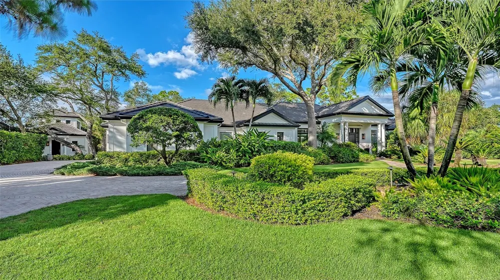 324 OSPREY POINT DRIVE Osprey, FL 34229