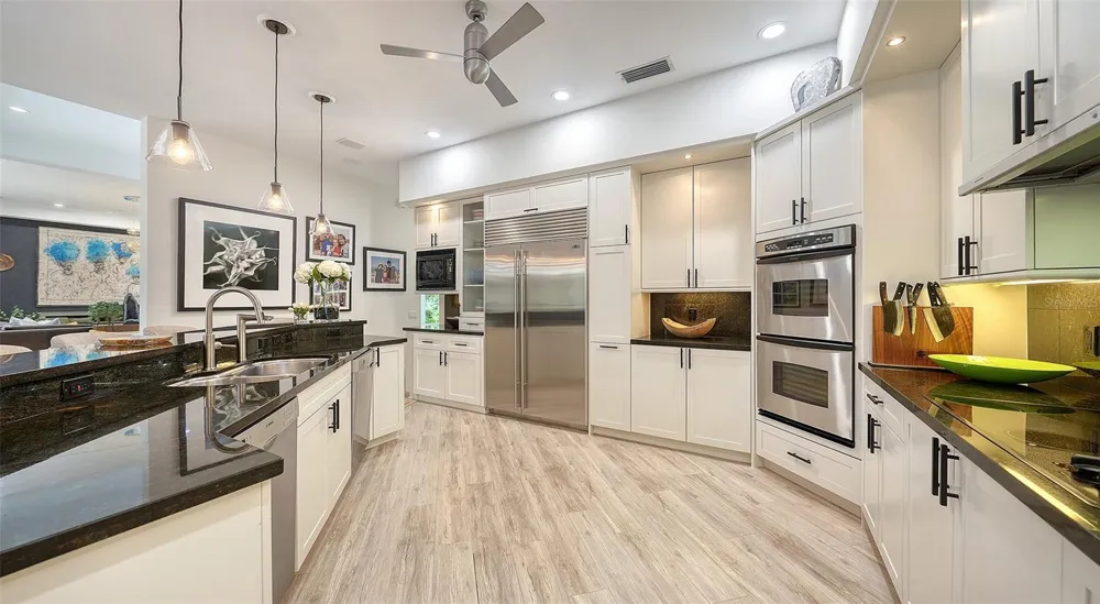 324 OSPREY POINT DRIVE Osprey, FL 34229
