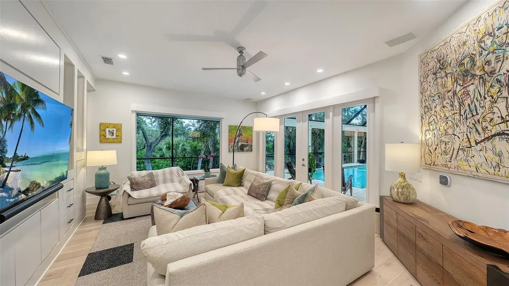 324 OSPREY POINT DRIVE Osprey, FL 34229