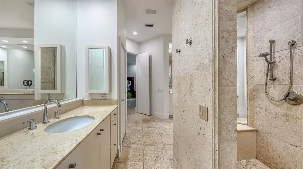 324 OSPREY POINT DRIVE Osprey, FL 34229