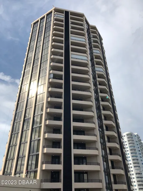 1 Oceans West Boulevard #22A2