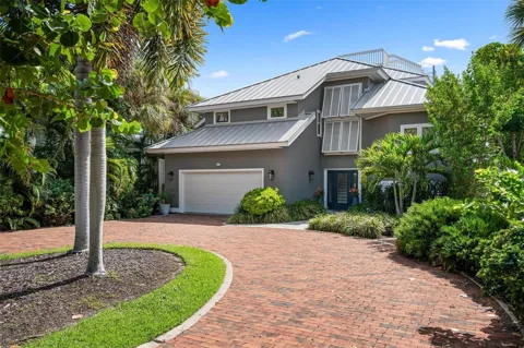 319 PILOT POINT LANE
