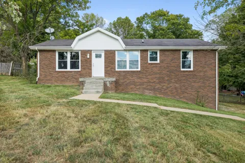 2762 Goodsprings Rd