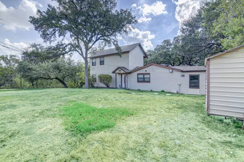 18201 Lura Lane